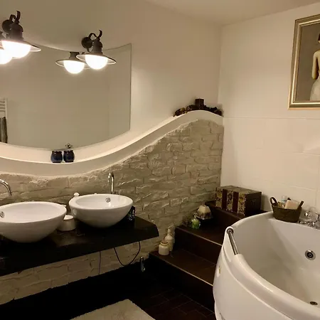 Adriatic Skyview 公寓