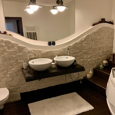 Adriatic Skyview Apartman *